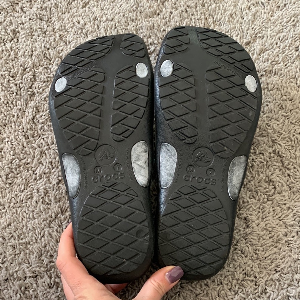 Mickey Mouse Croc Slides - Picture 6 of 7